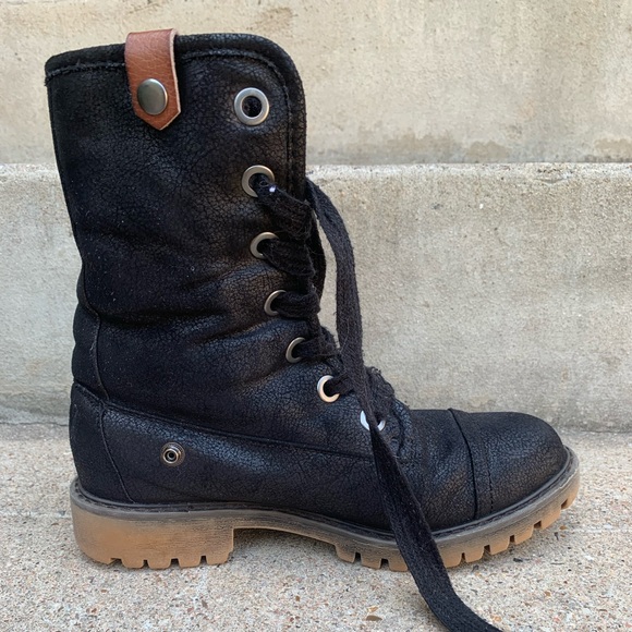 Roxy Bruna Black Lace-Up Boots - Picture 4 of 12